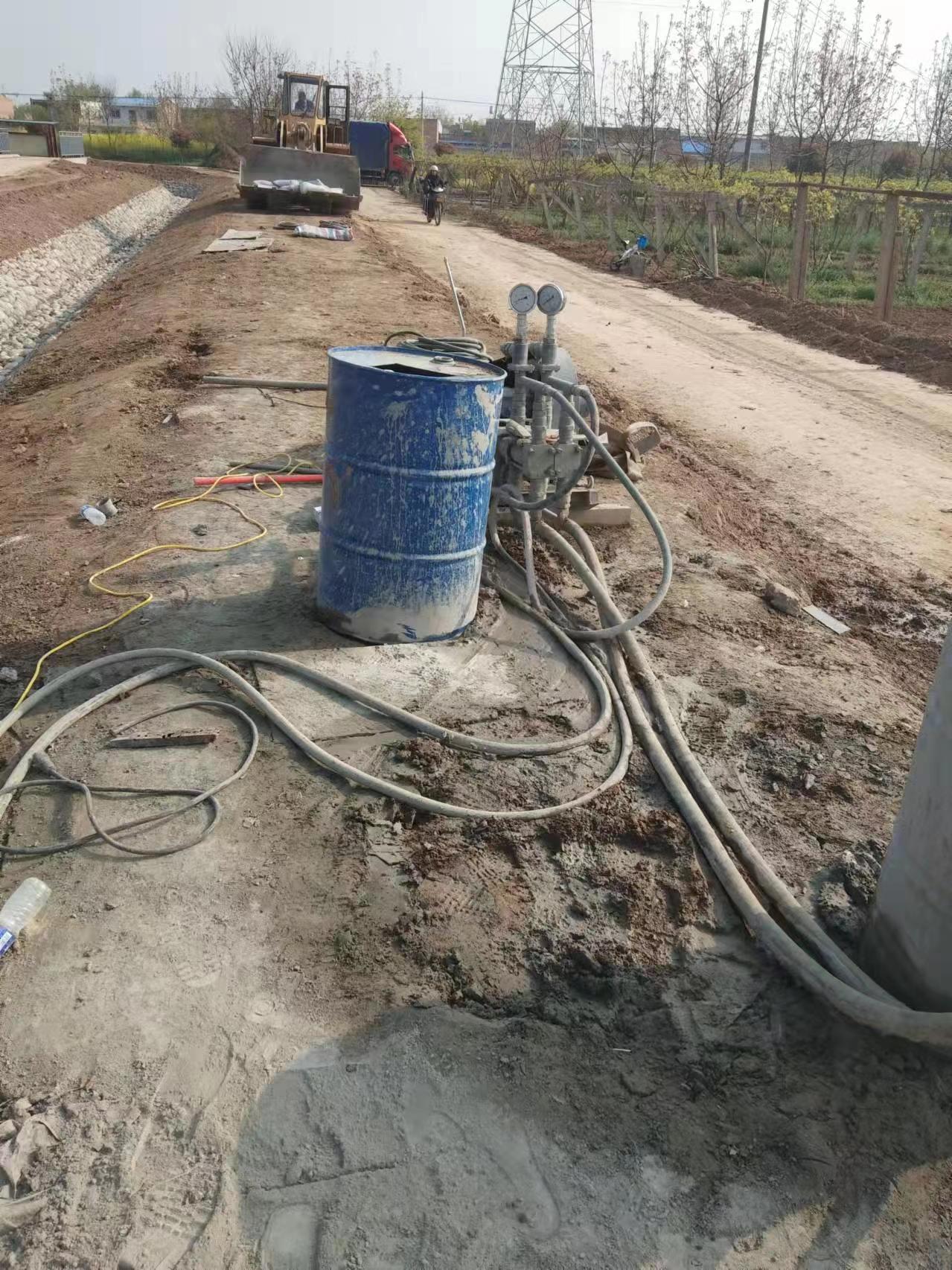 泰丰办事处顶管注浆